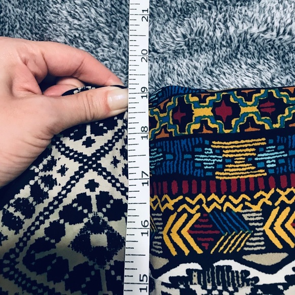 FOREVER21 CONTEMPORARY PRINT MAXI DRESS - Picture 13 of 15